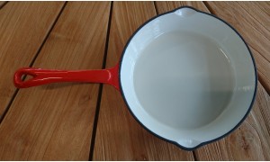 Bratpfanne aus Gusseisen, d=20 cm, orange/weiß emailliert